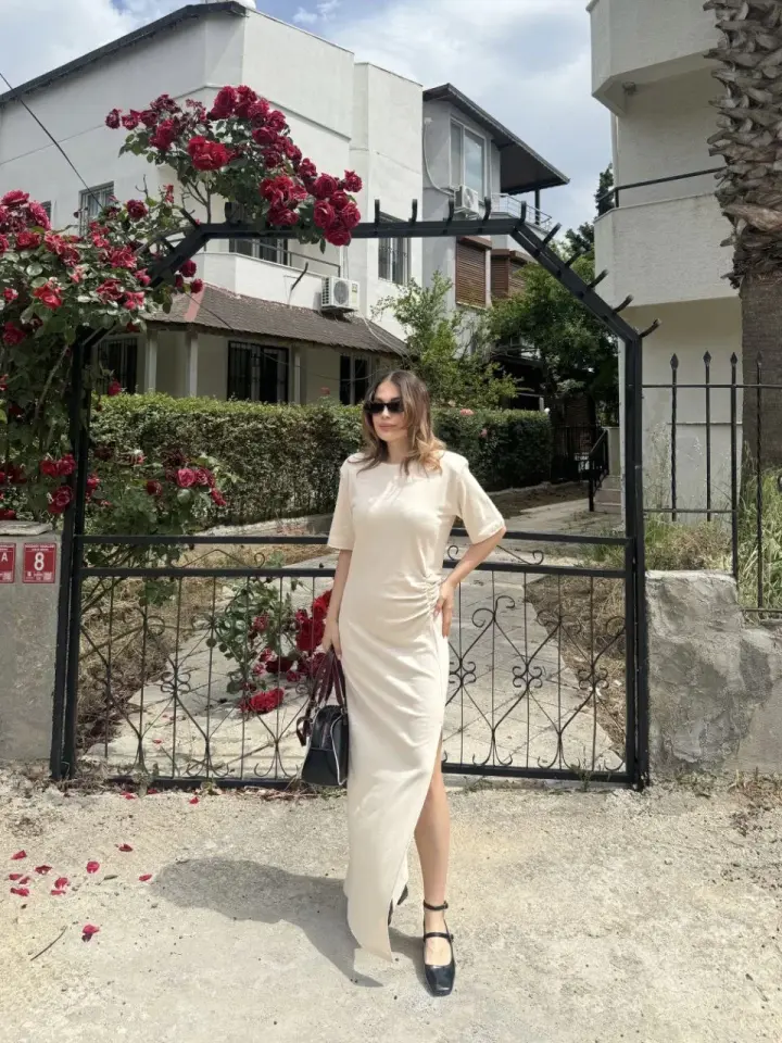 Kadın Kısa Kollu Uzun Yandan Yırtmaçlı Elbise - Bej