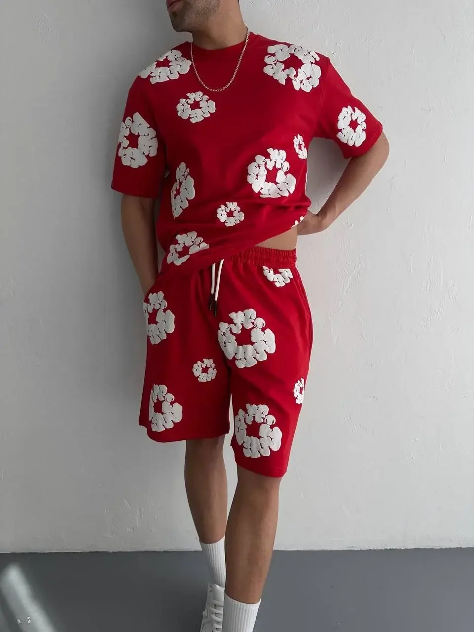 İki İplik Kumaş Baskılı T-shirt Şortlu Takım- Kırmızı