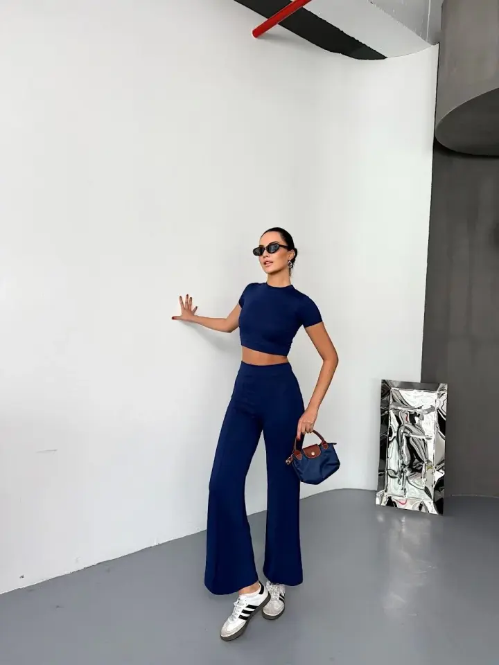 Osy Modal Yumuşak Dokulu Kumaş Kısa Kollu Crop Alt ispanyol Paça Pantalon ikili Takım - Lacivert
